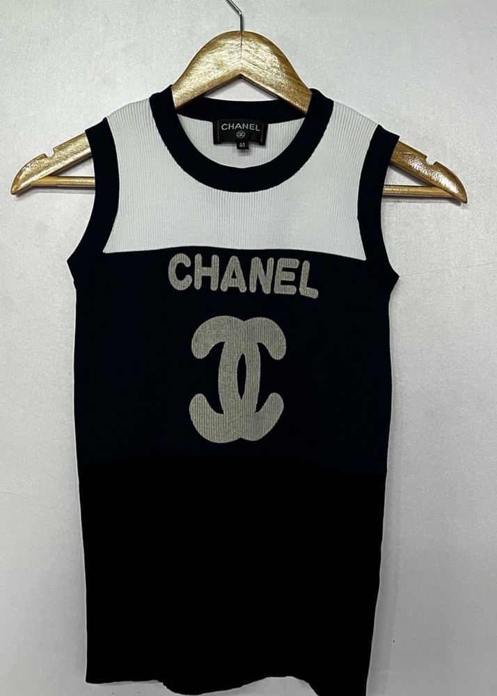 Chanel stretchy top