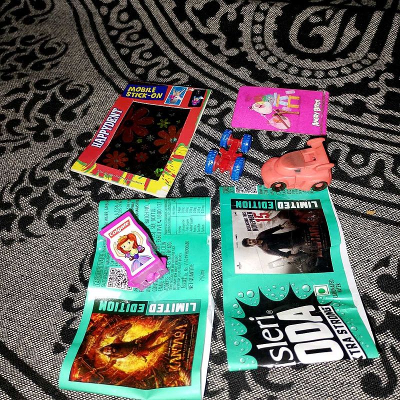 FMCG Freebies/labels/Toys/Collectibles