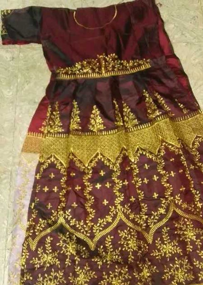 Dress material (gown)