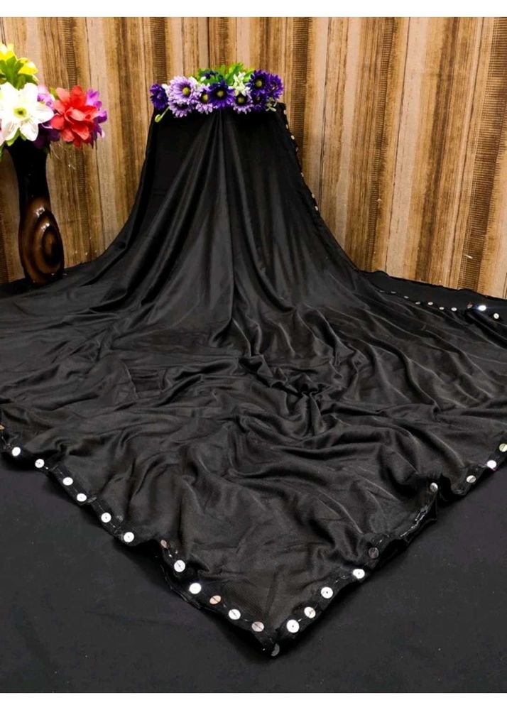 Black Saree Without Blouse