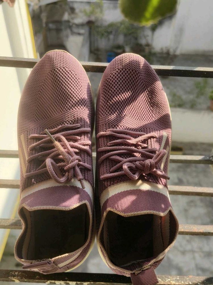 Mauve Casual Sneakers