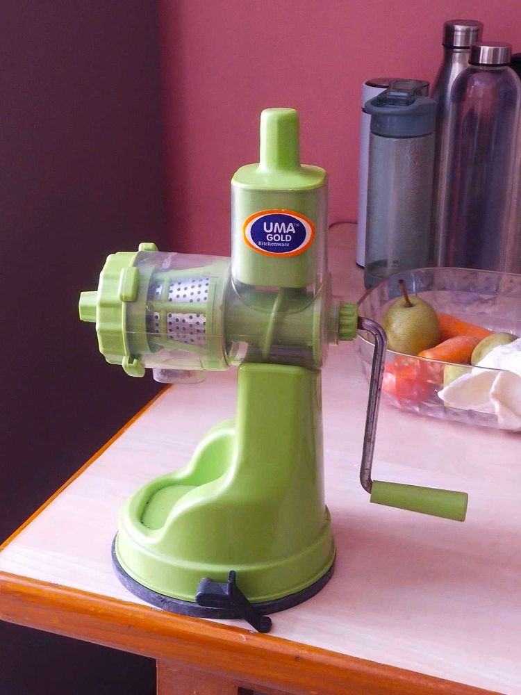 UMA Gold Juicer