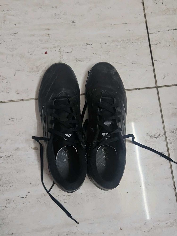Black football Shoes
