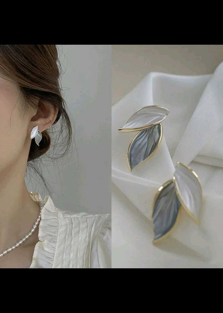 Leaf Design Earrings