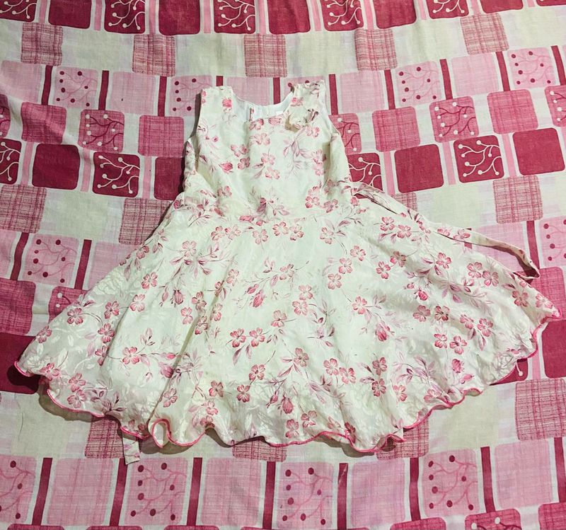 Floral Girls Dress with Free Gift 🎁