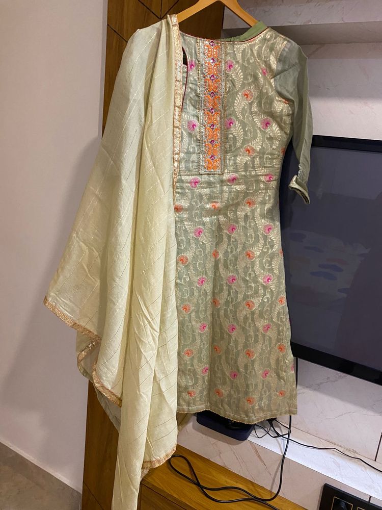Kurta Set For Women
