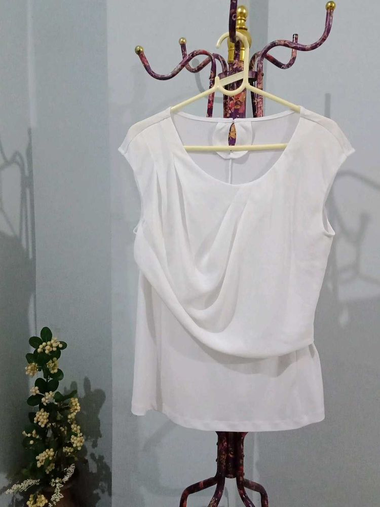 Korean Off-white Top
