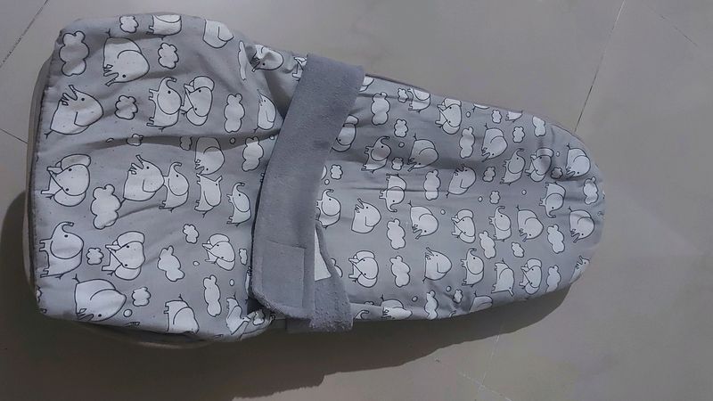 Hoopa  Pillow Carrier &amp; Bed Protector Sheets