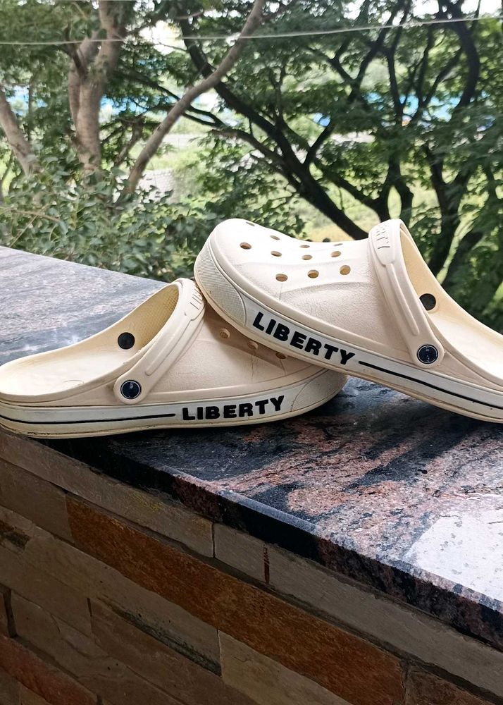 Liberty Clogs