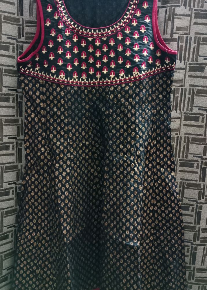 Srishti Black Sleeveless Women&#39;s Kurti, Size XXL