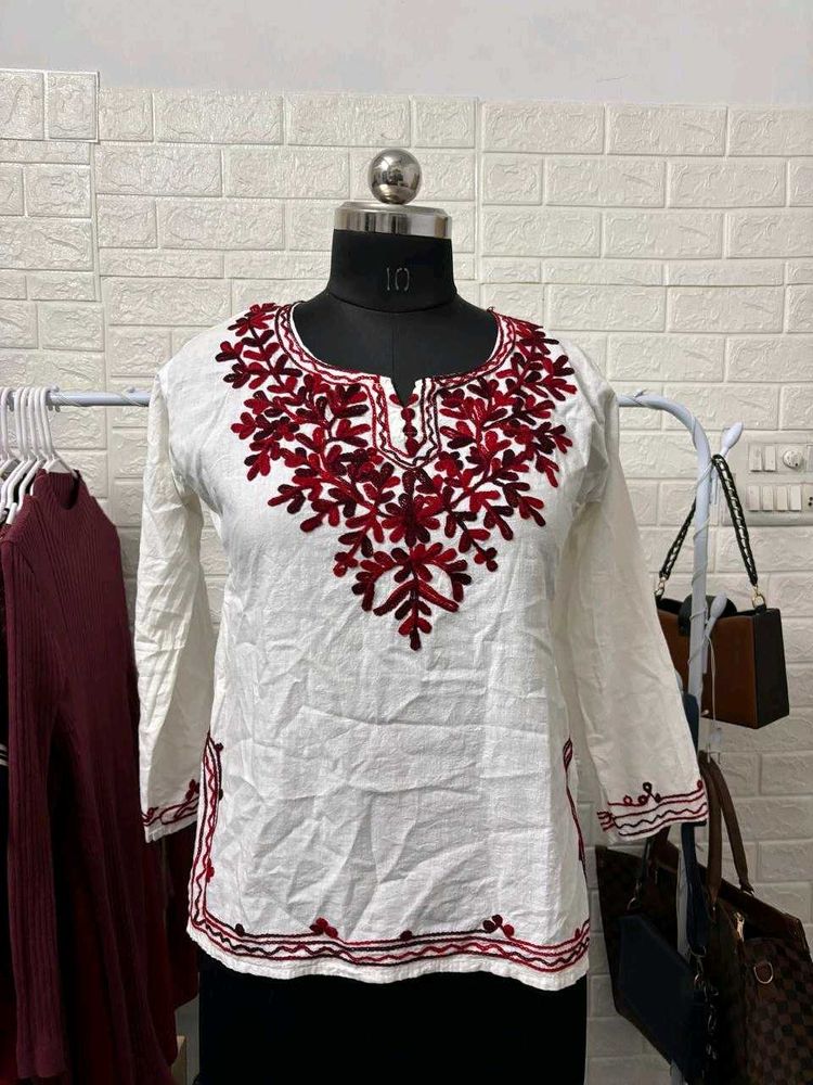 Short Chikankari Kurti