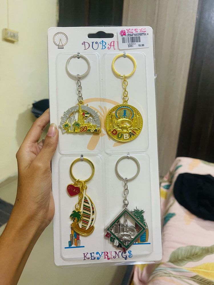 Dubai Keychain Souvenir Set