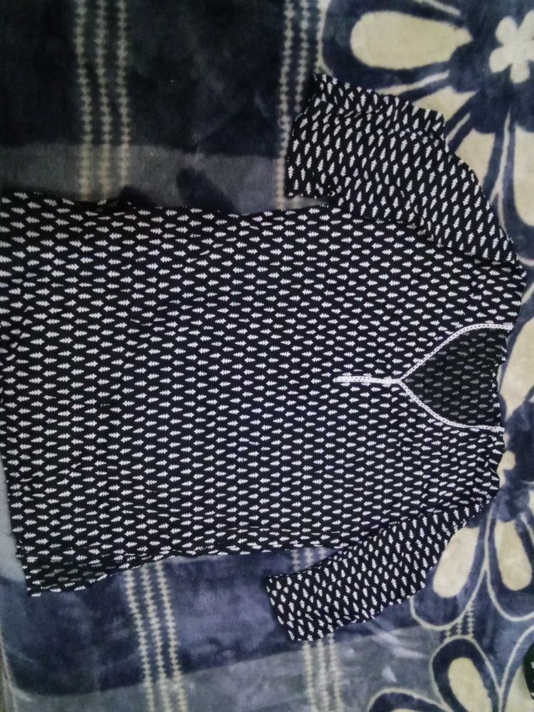 Patterned Long Sleeve Top