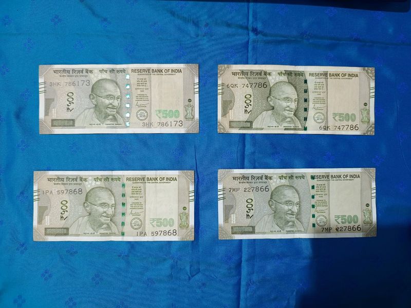 500 Rupees 786 Notes 4 Piece
