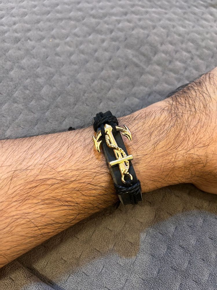 Gold &amp; Black Anchor Bracelet