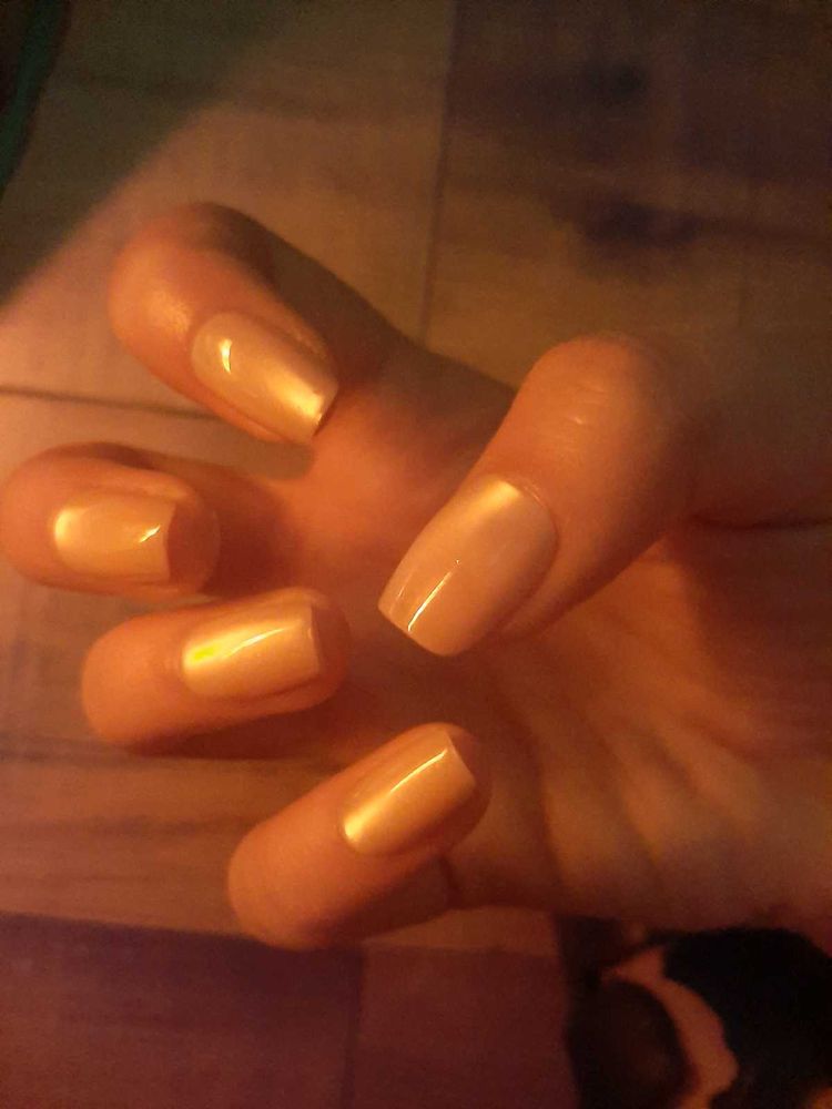 Sheer Pink Cat eye Nails