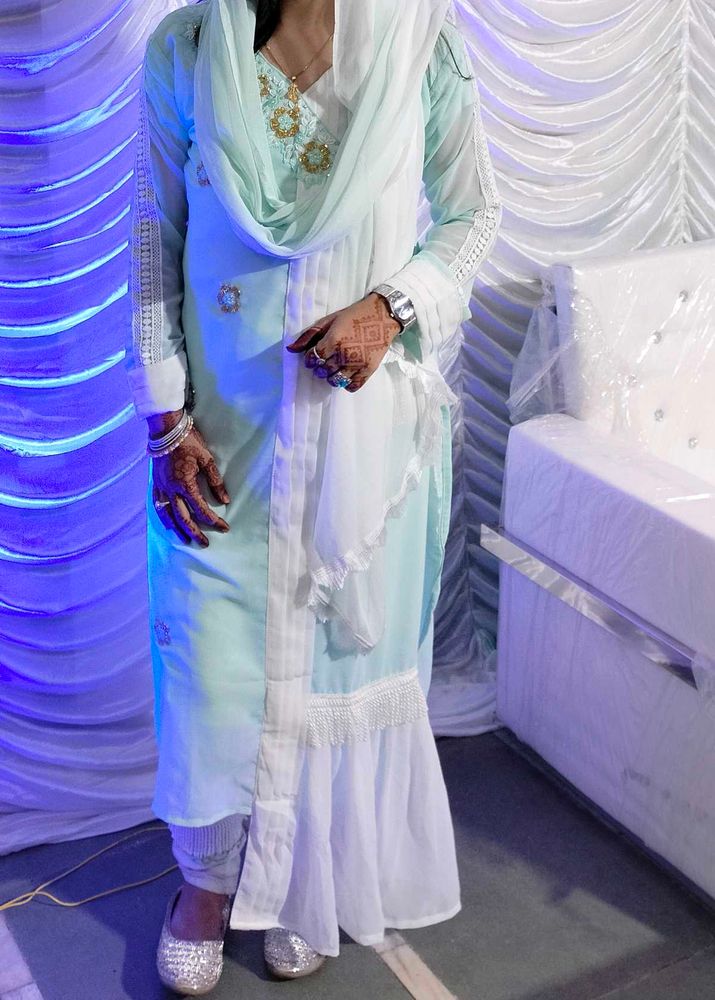 Pakistani Suit