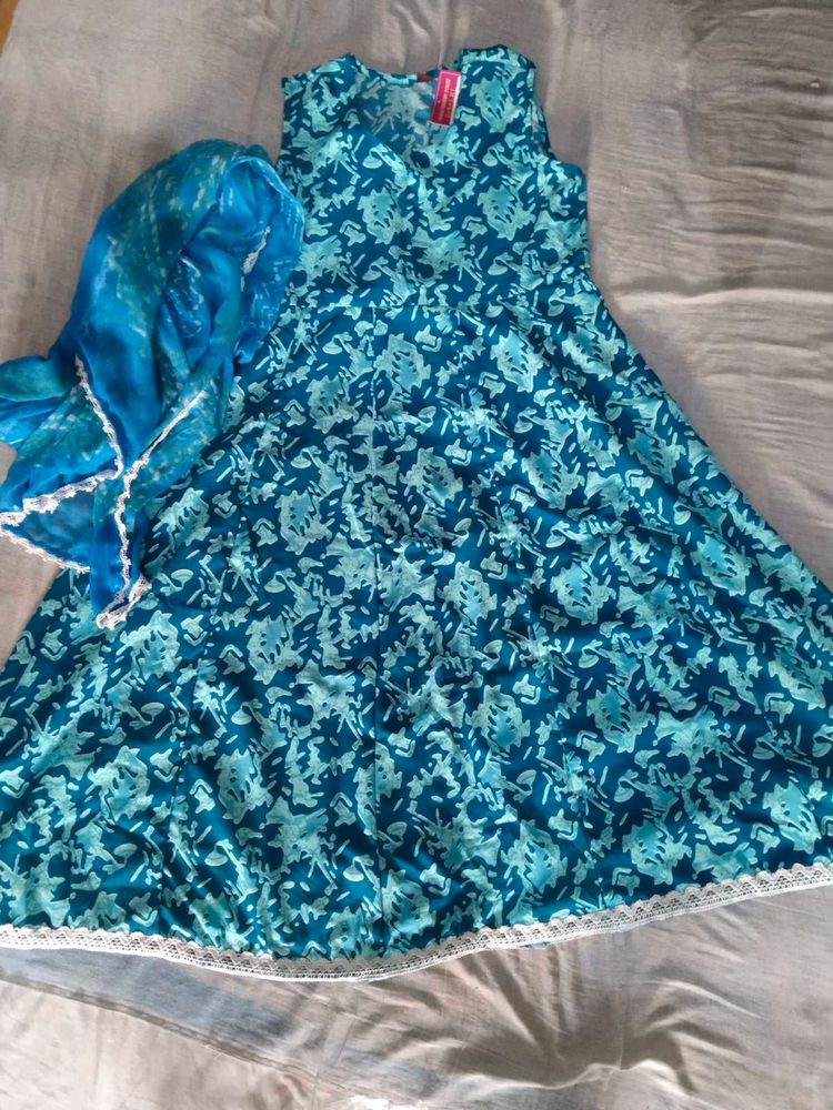 Gosriki Suit