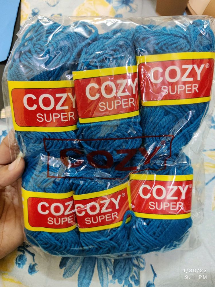 Cozy super yarn wool