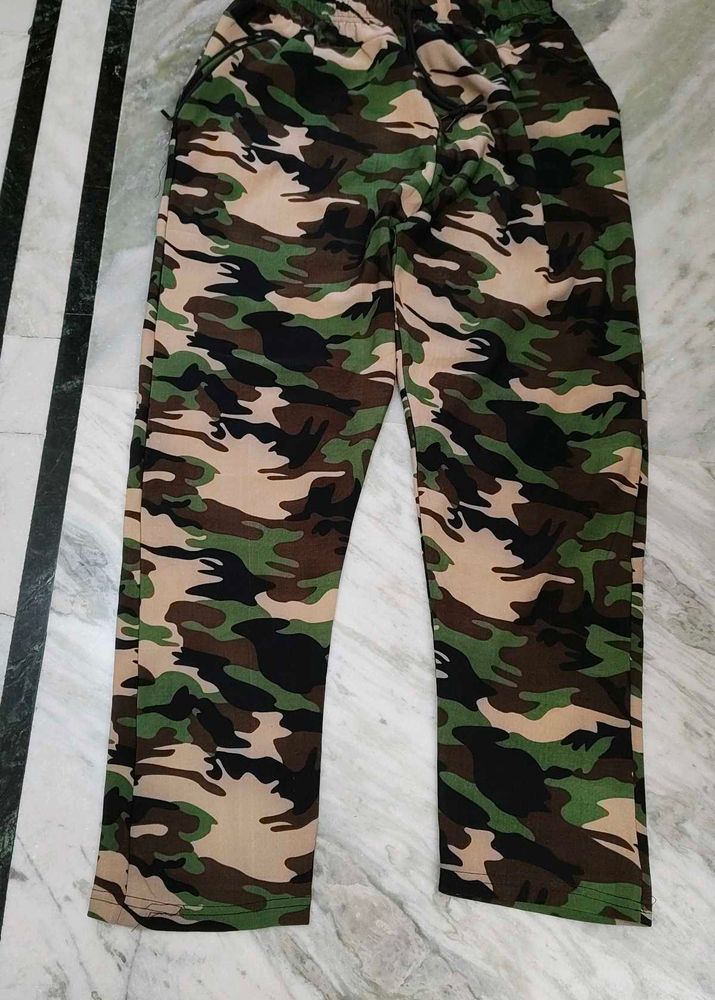 Women&#39;s Plus Size Camo Cargo Pants High Waist Slim