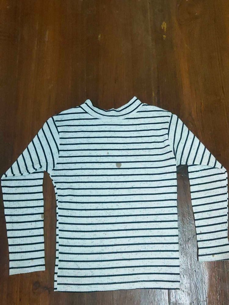 Black And White Stripes Tshirt