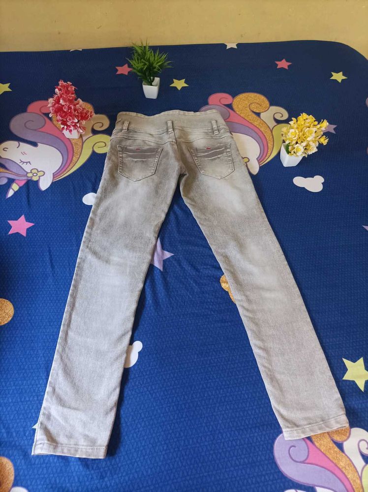Girl&#39;s Jeans