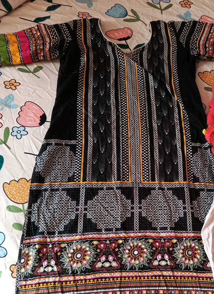 Selling Black Kurta Set