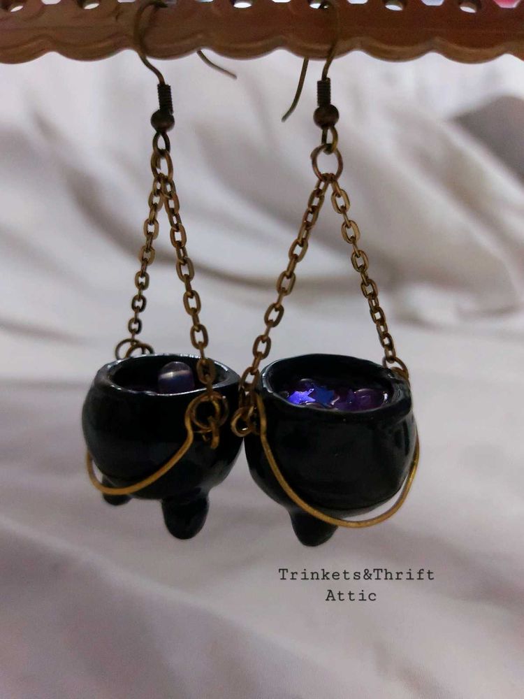 🎃Witches' Cauldron Earrings🎃