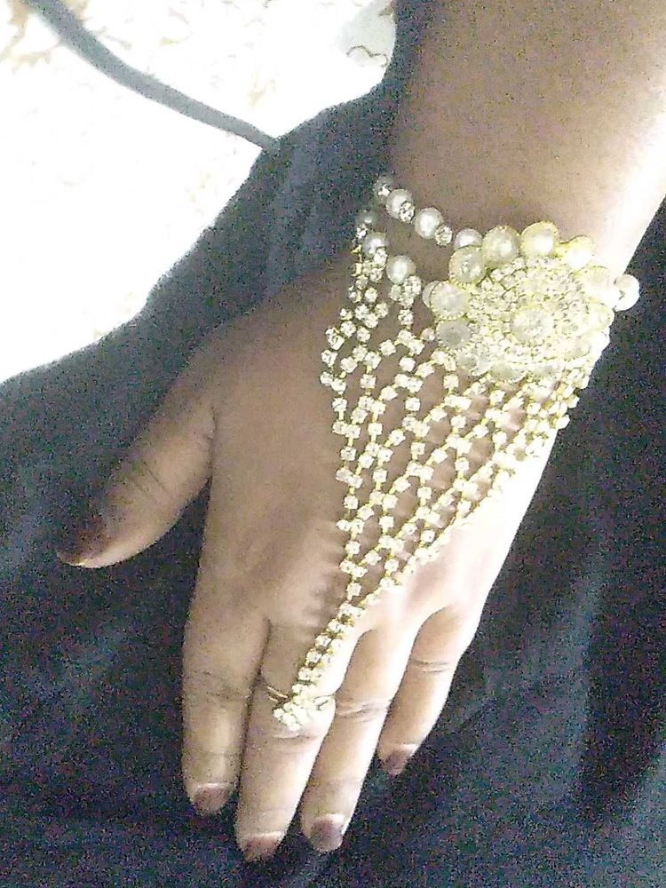 Bracelate With Ring.