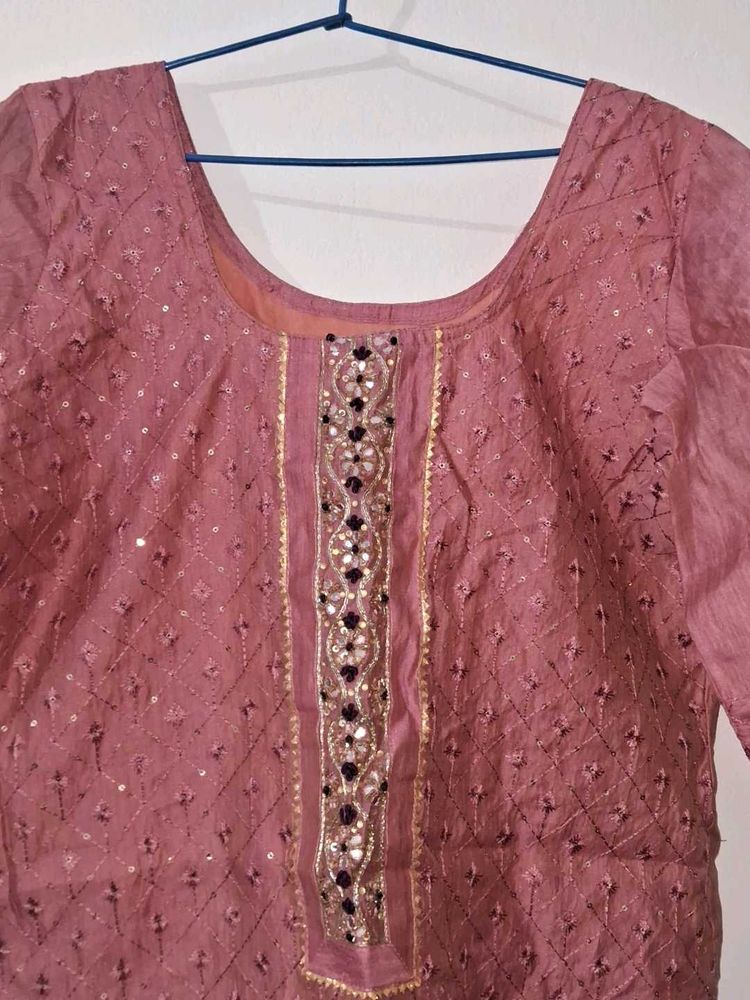 Embroidered Pink Kurta