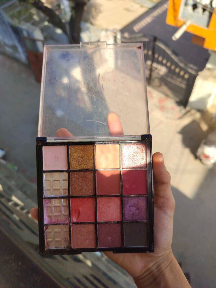 Colorful Eyeshadow Palette