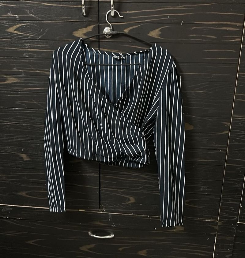 Stripped Black Crop Top