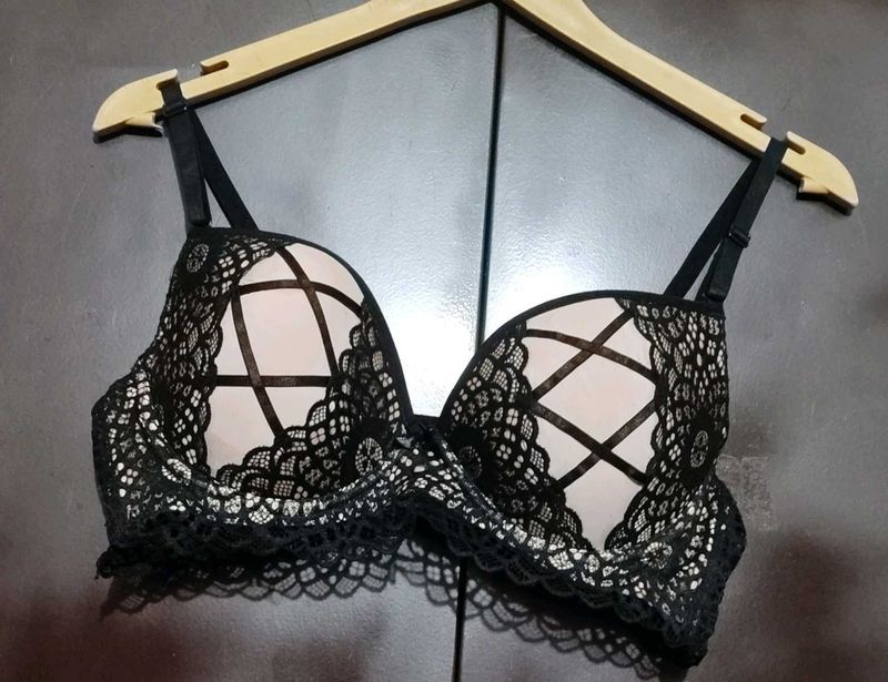 Black ⚫Chic Lace Bra For 36 C Bust
