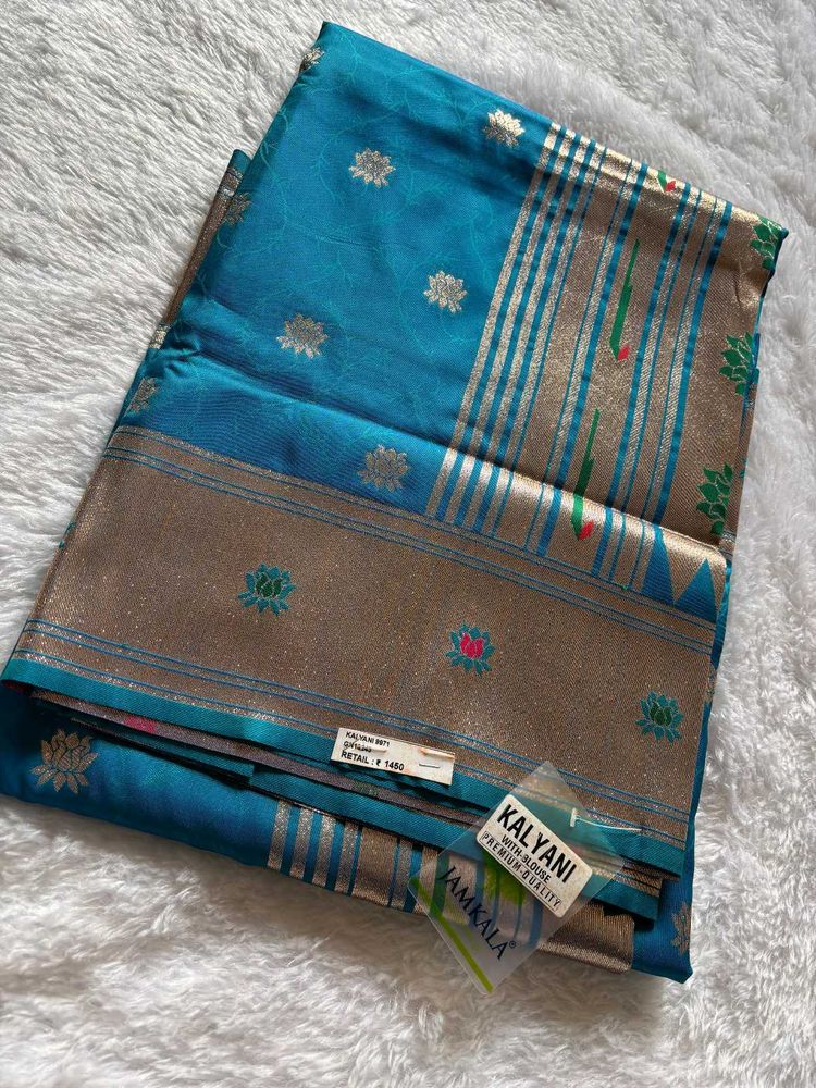Elegant Kalyani Paithani Saree ❤️