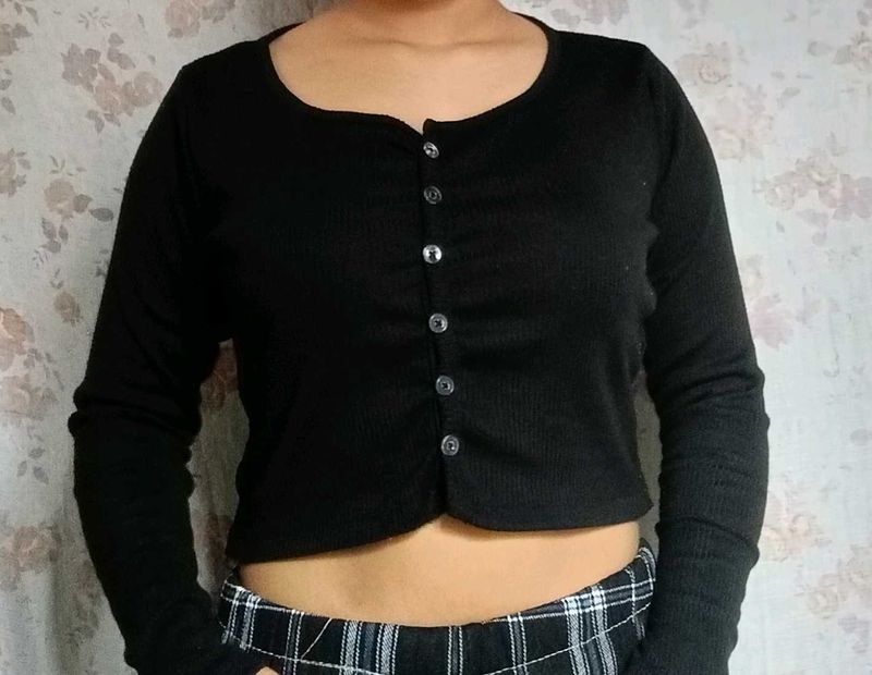 Black Long Sleeve Crop Top