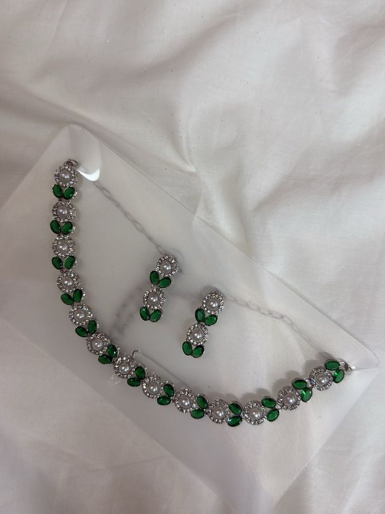 Brand New Emerald Green+stone Work Necklace Set