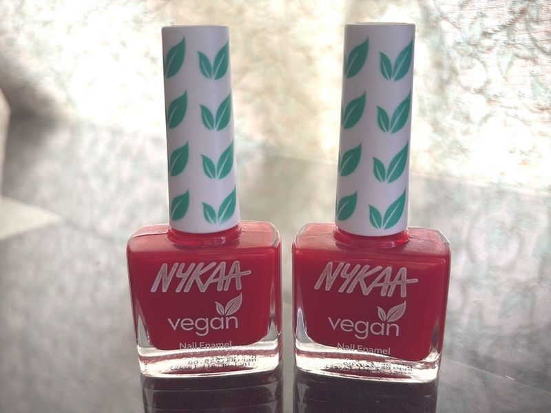 Nykaa Vegan Nail Enamel Set of 2