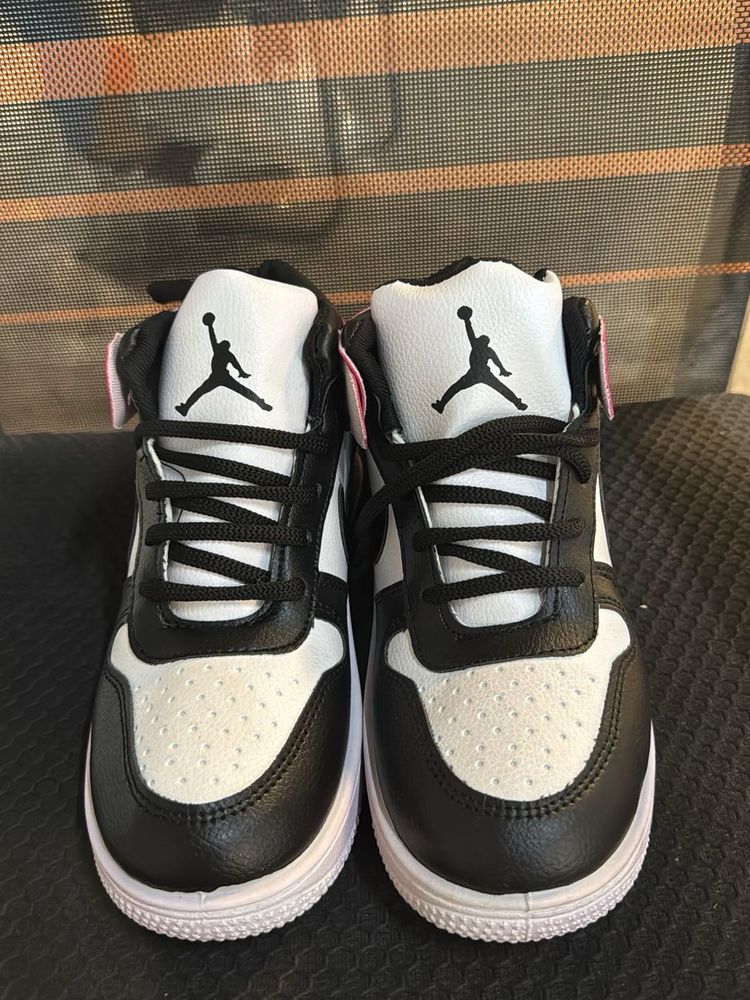 Jordan Sneakers