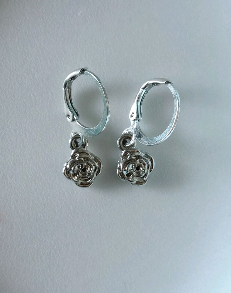 Minimal Rose Earrings