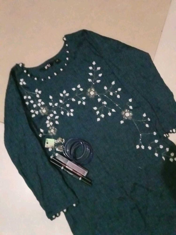 Elegant Embroidered Kurta