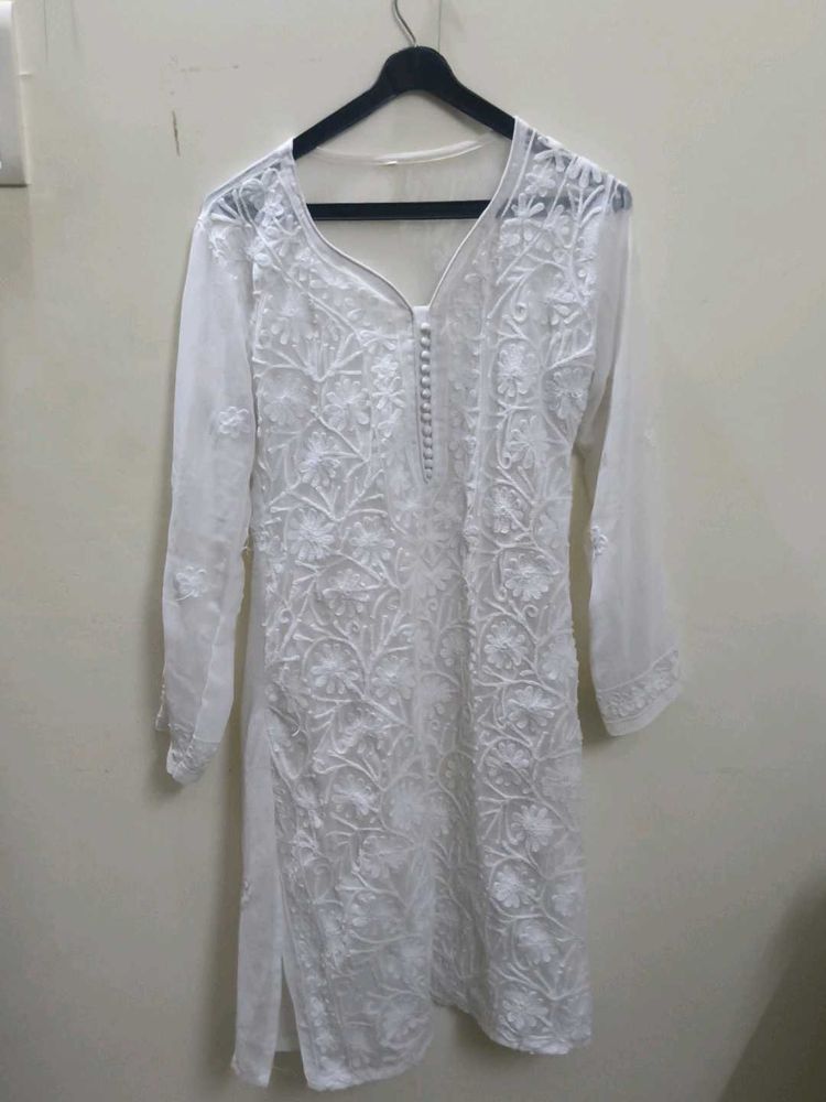White Embroidered Kurta