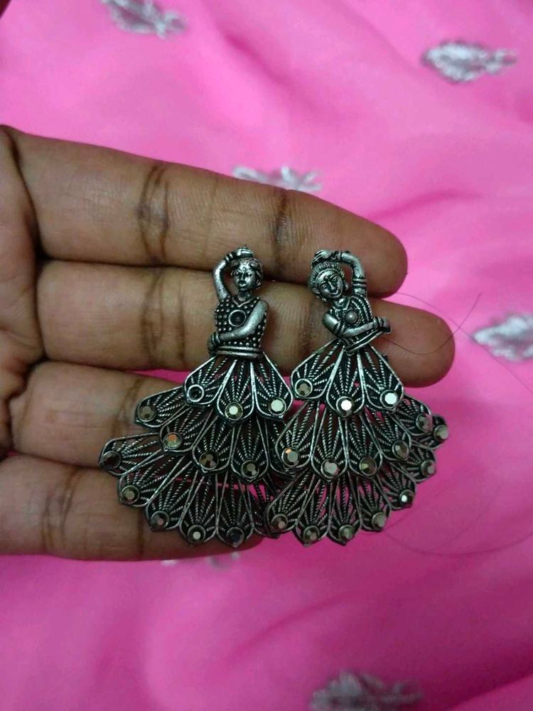 Jhumkas