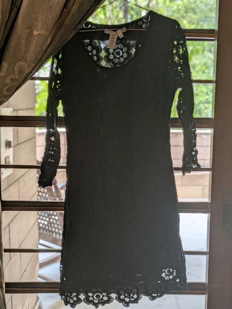 Black applique Dress ( XL)