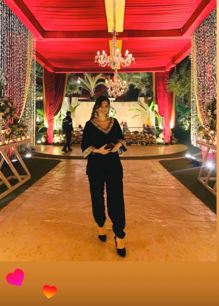 Pakistani Style V Neck Elvet Suit