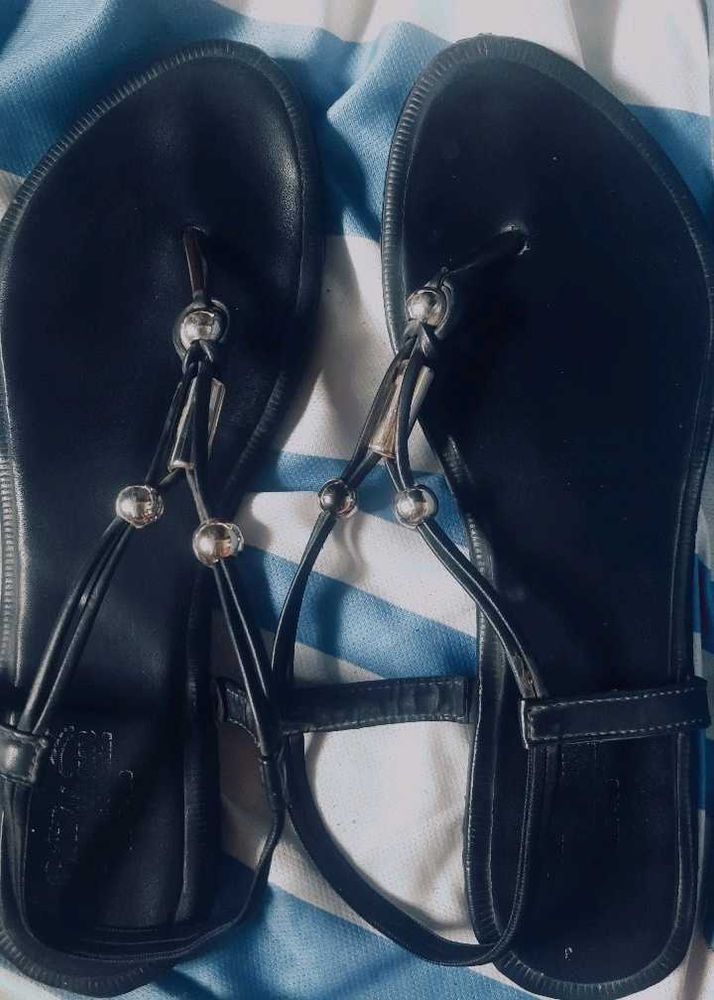 Women Black Flats