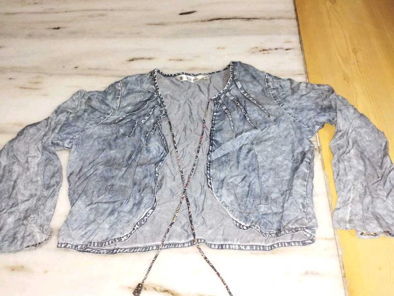 3 Jacket 200rs For  Girls