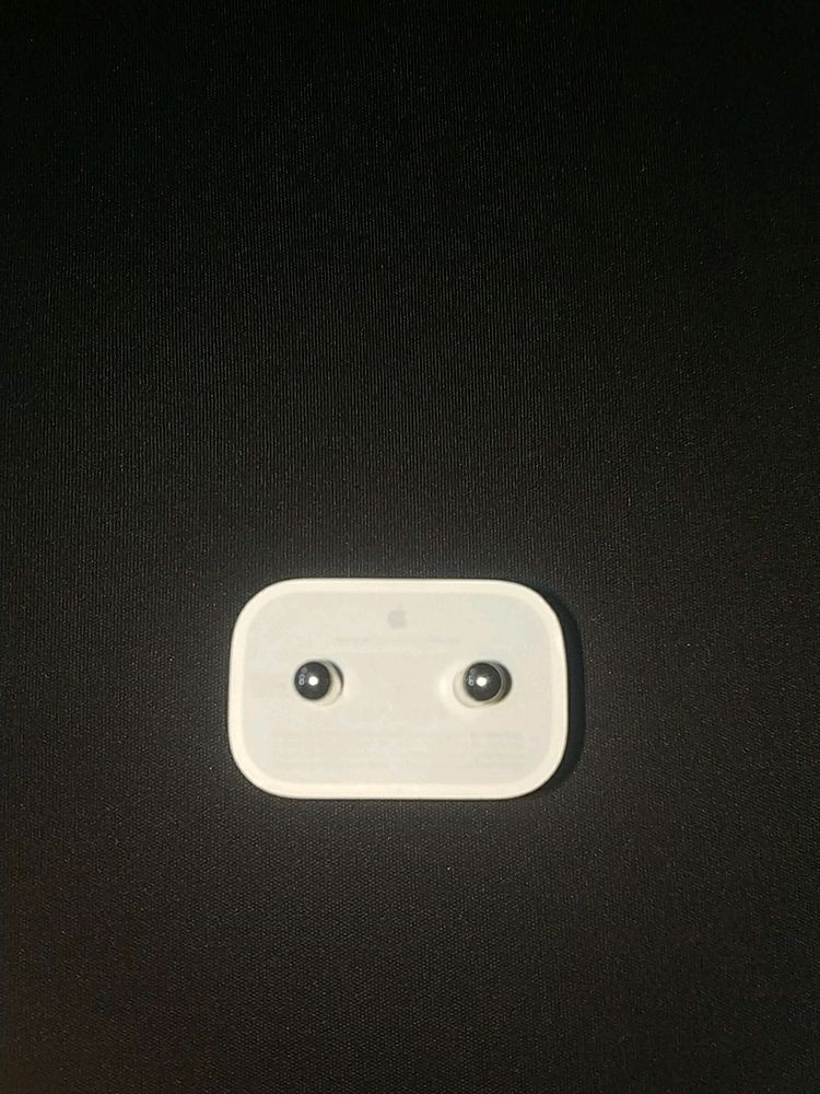 i am selling apple adopter original
