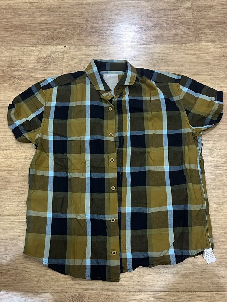 Korean Plaid Shirt Size M