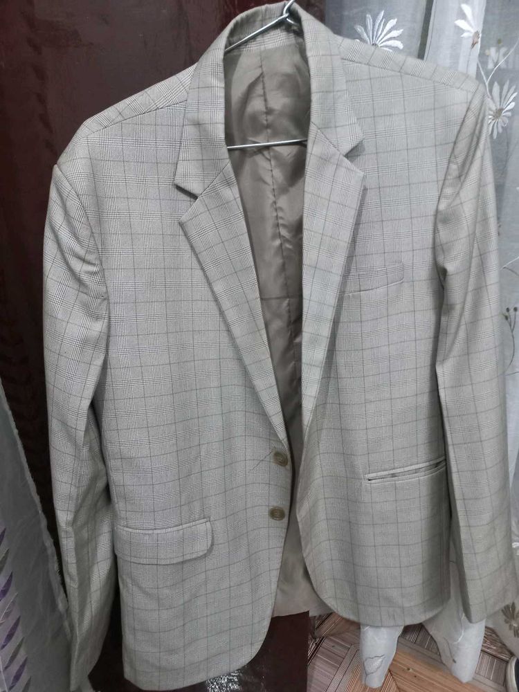 Men&#39;s Beige Plaid Blazer