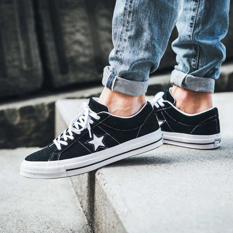 *CONVERSE STAR VINTAGE MEN AND WOMEN*